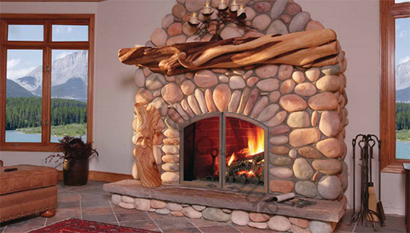 Alt: A natural sophisticated fireplace design with a natural wood mantel and raw stone surround.