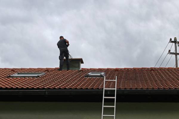 Five Signs Your Chimney Needs to be Repaired